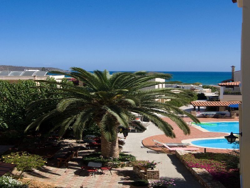 فندق Lilium Agia Marina المظهر الخارجي الصورة